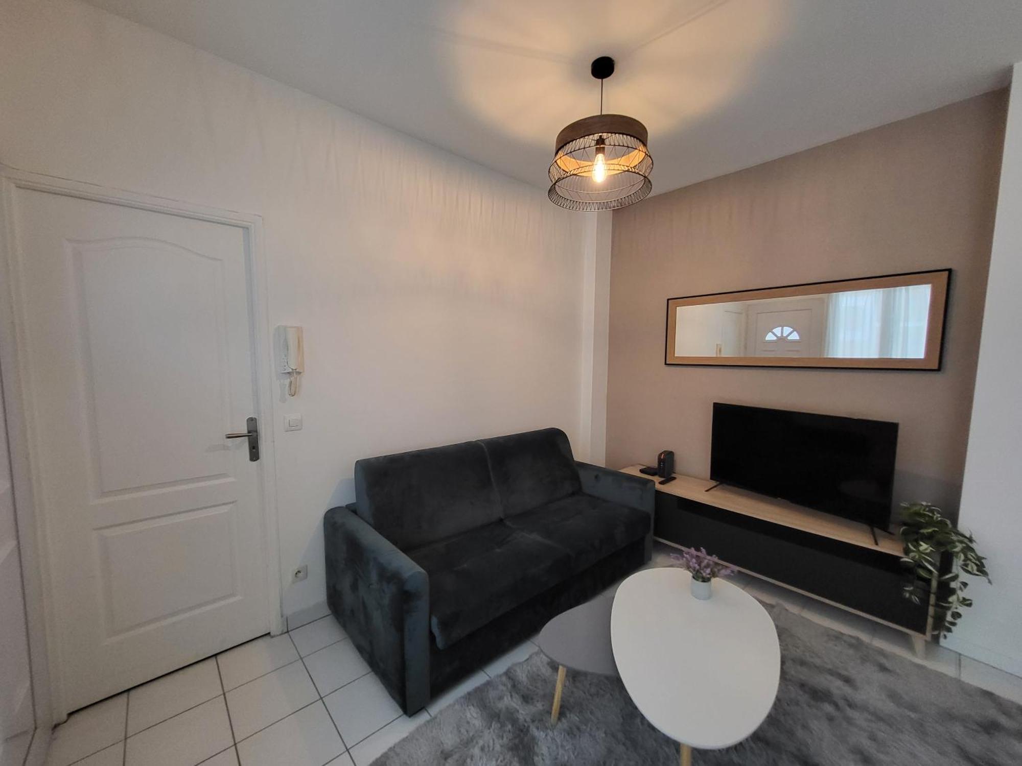 Appartement Spacieux 28M2 Avec Chambre Separee Issy-les-Moulineaux Buitenkant foto